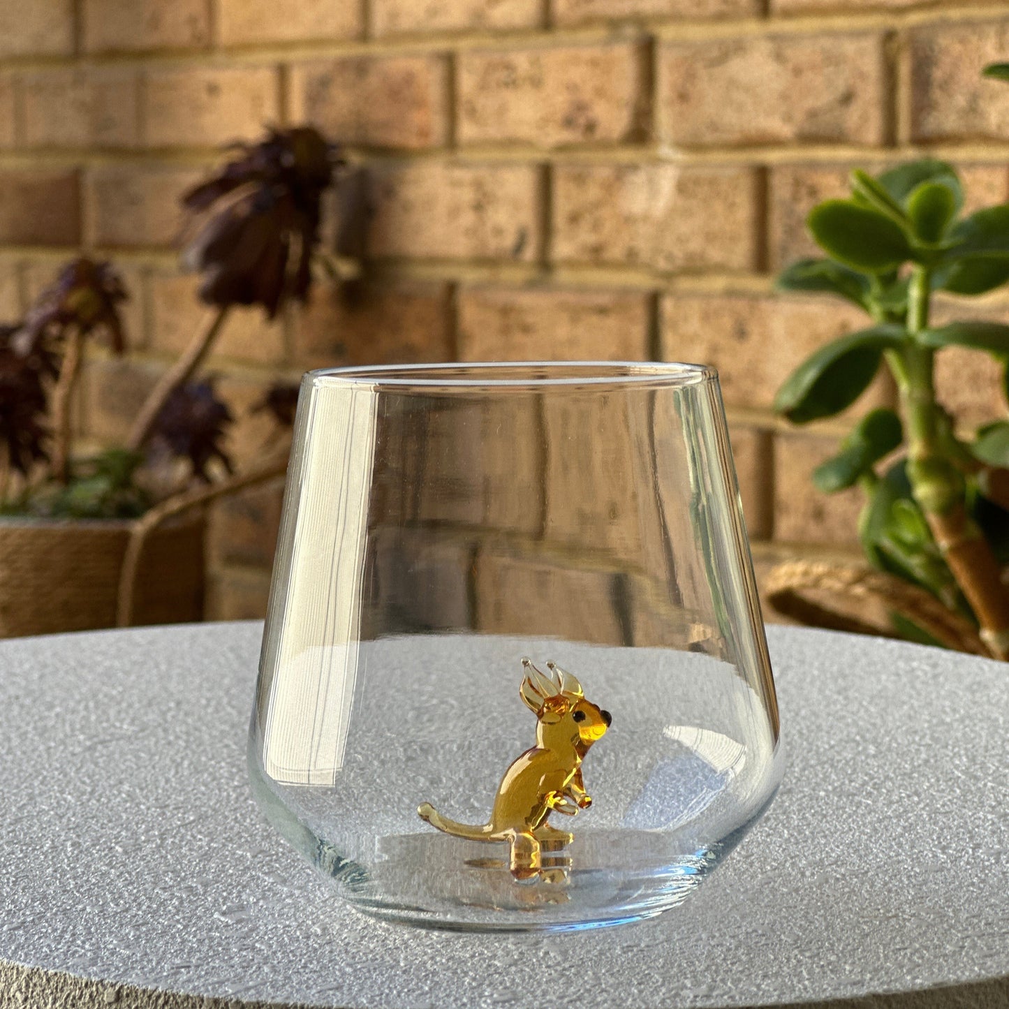 Kangaroo Glass